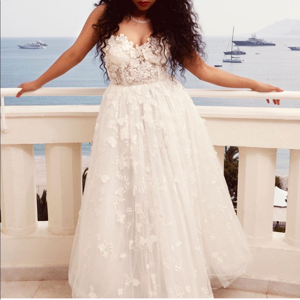 H&M Elegant White Lace Wedding Dress